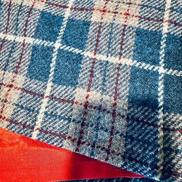 Wool Winter Dress Shorts Size 6-32” Waist Plaid - Picture 2 of 4